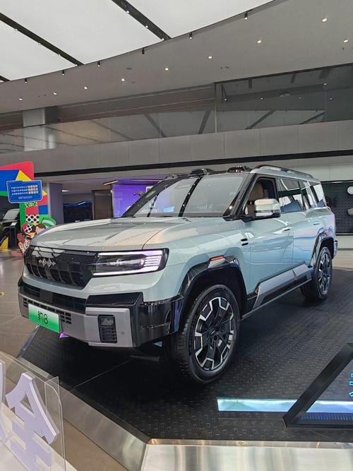 深圳31比亚迪方程豹硬派越野的爆款，英菲尼迪35周年与你共成长